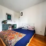 Artistic Flat In The Center Of The Marais