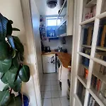 Artistic Flat In The Center Of The Marais